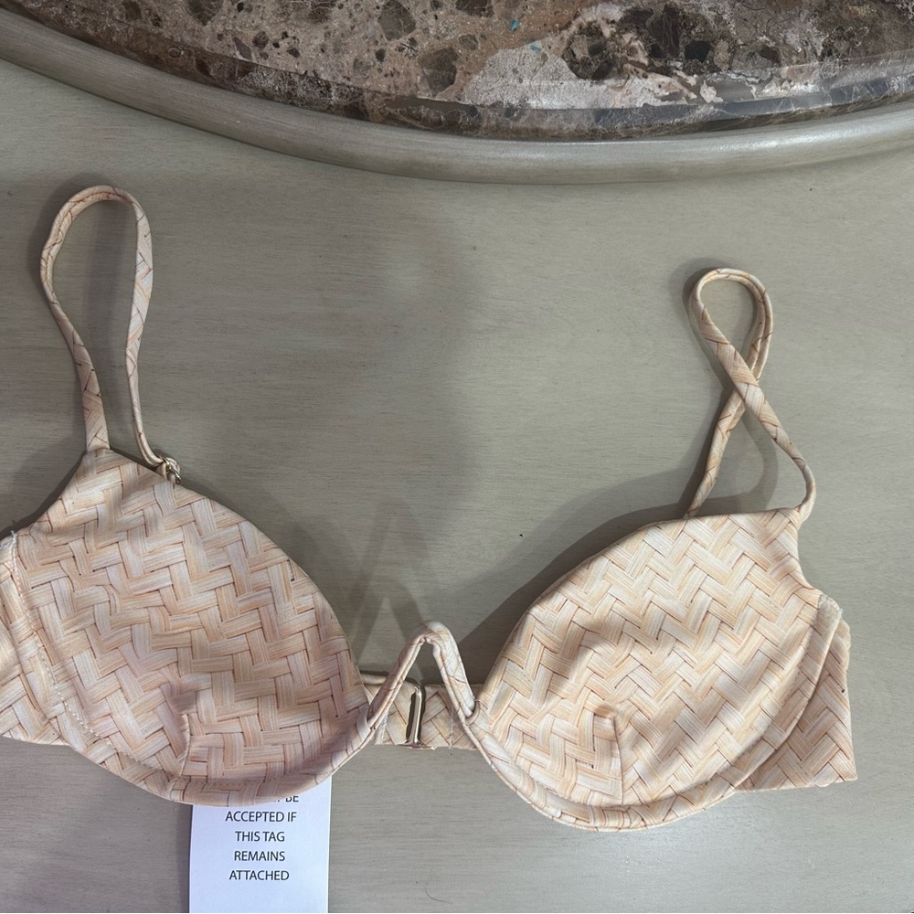 Same Los Angeles V Underwire Bra Bikini Top NWT Size S Beige
